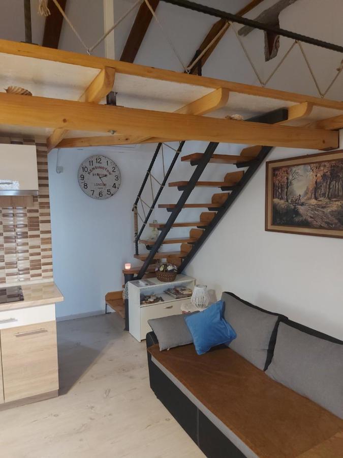 Dama Villa Brzac Buitenkant foto